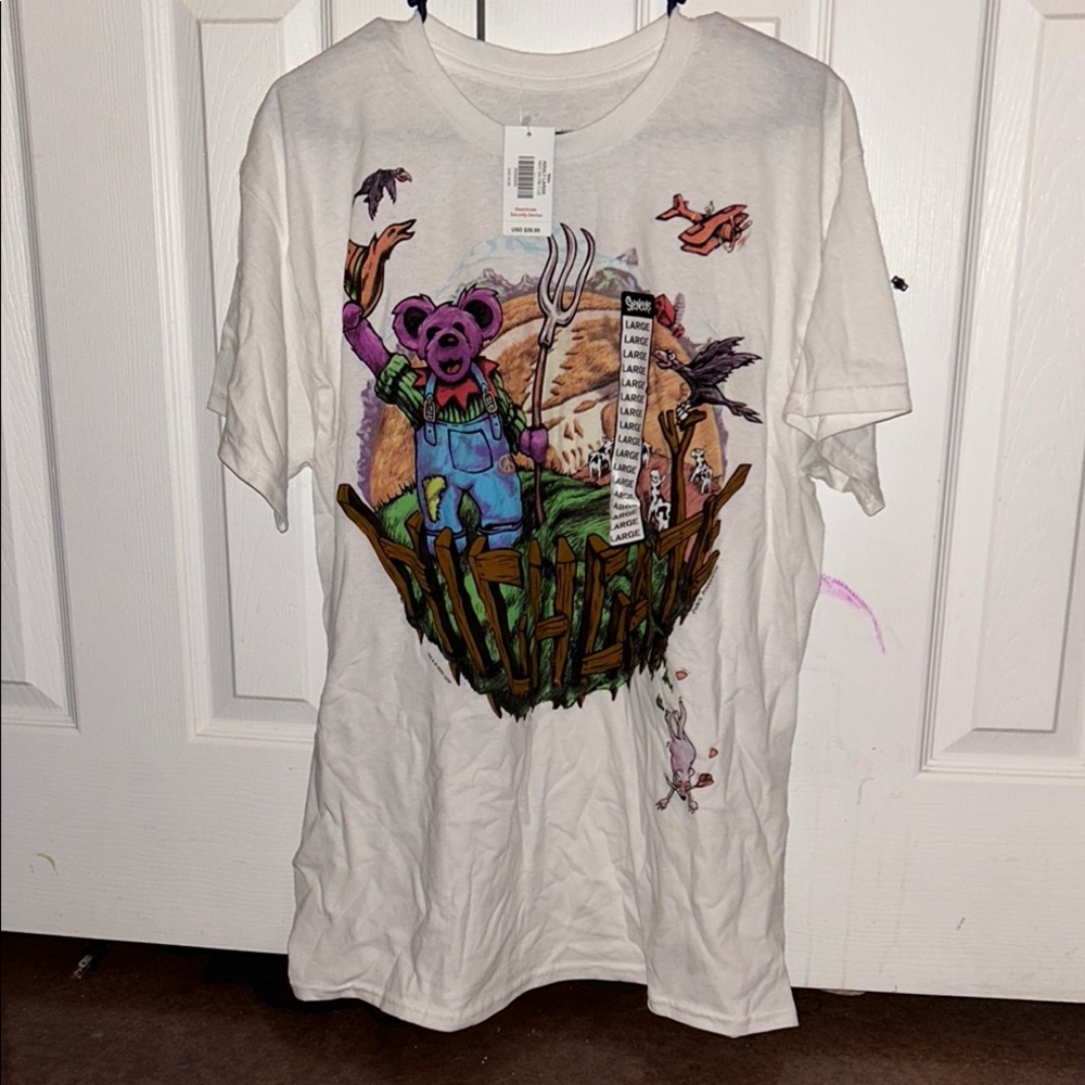 White Graphic T-Shirt with Bear Design